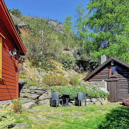 Vakantiehuis In With House Sea View Valen (Hordaland)