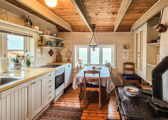 In With House Sea View *